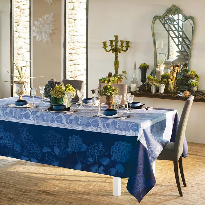 Blue hydrangeas tablecloth 